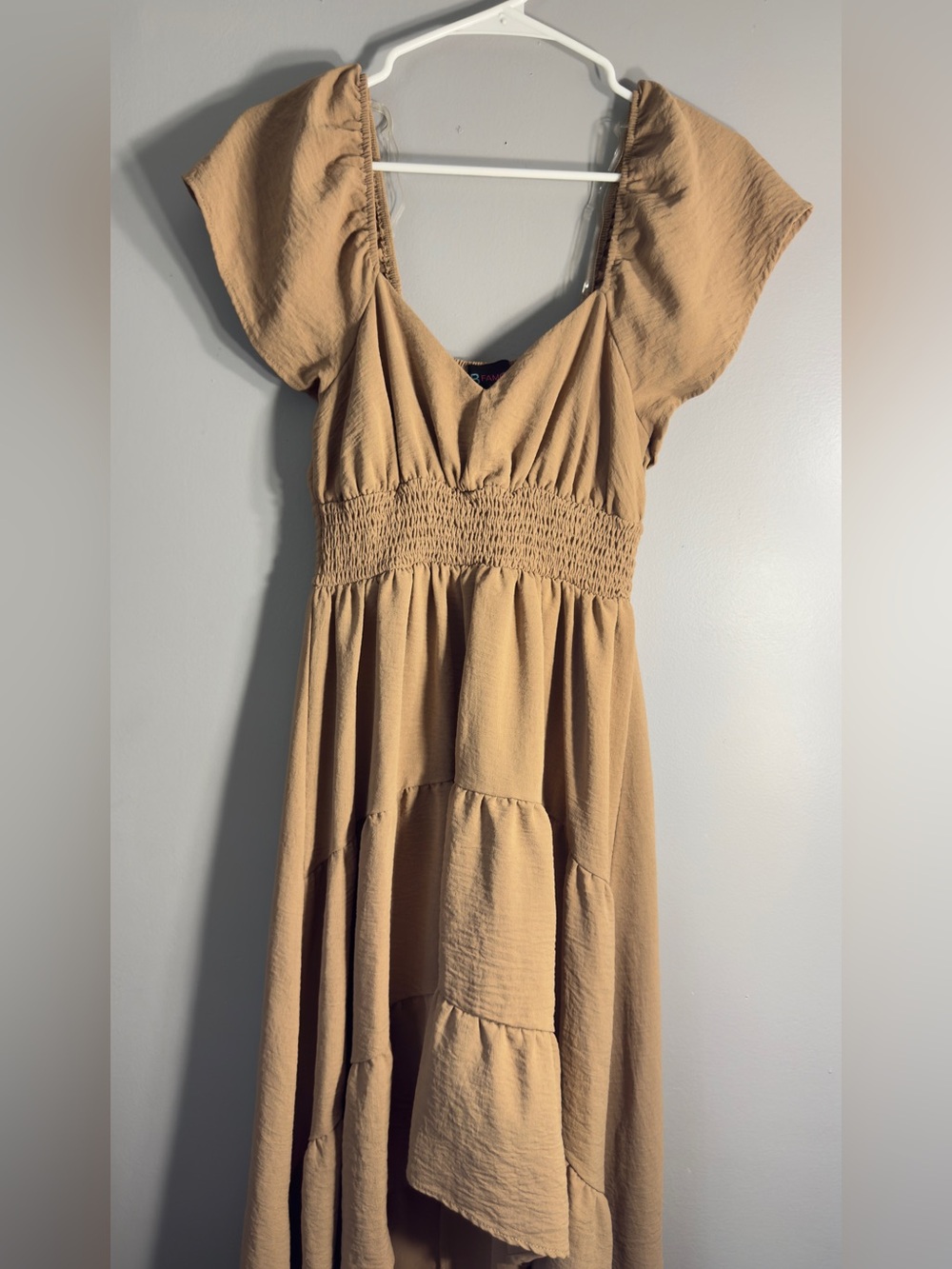 Tan Smocked-Waist Casual Maxi Dress - Women's
